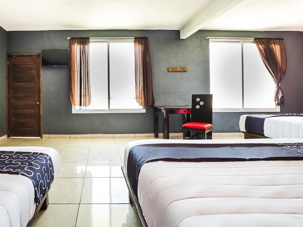 Hotel Alameda Maravatío Kültér fotó